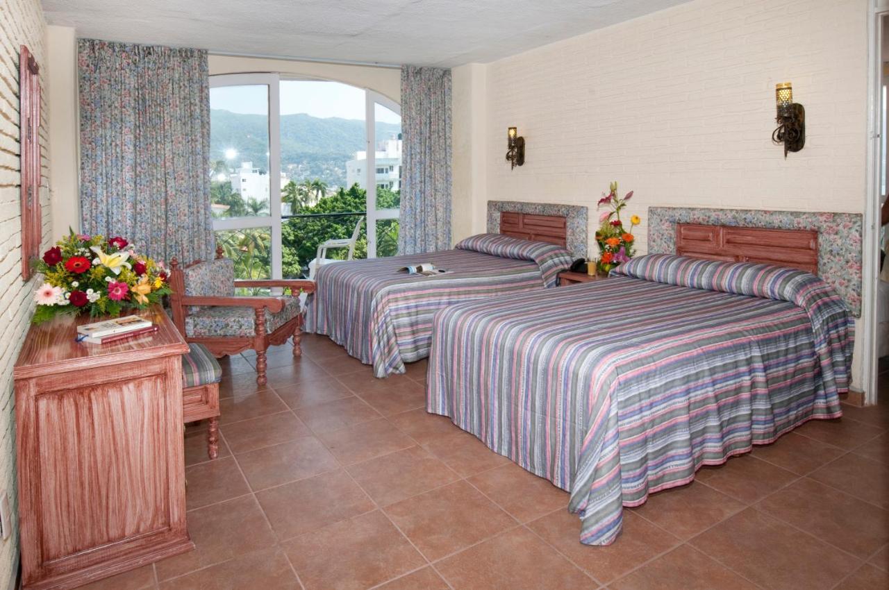Real Bananas All Inclusive Acapulco Exterior photo
